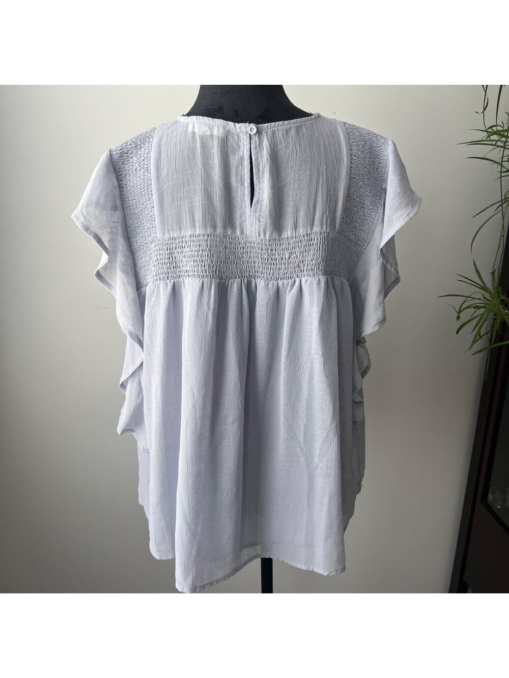 Entro Light Blue Smocked Flutter-Sleeve Blouse - Size M - Picture 4 of 11